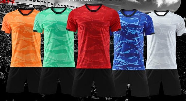 Tricou de fotbal, cu mânecă scurtă, cu decolteu rotund – MAIN