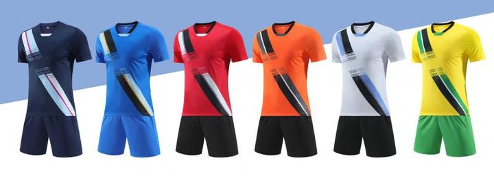 Tricou de fotbal, cu mânecă scurtă, cu decolteu în V – MAIN